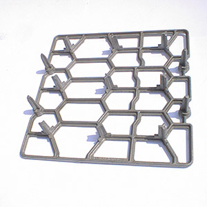 Equipment for heat treatments and incinerators